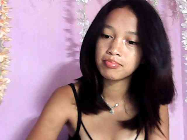 Laura1881 webcam