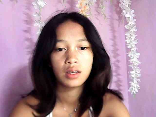Laura1881 webcam