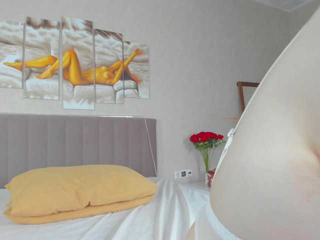 Camilla-Kelly live cam on BongaCams
