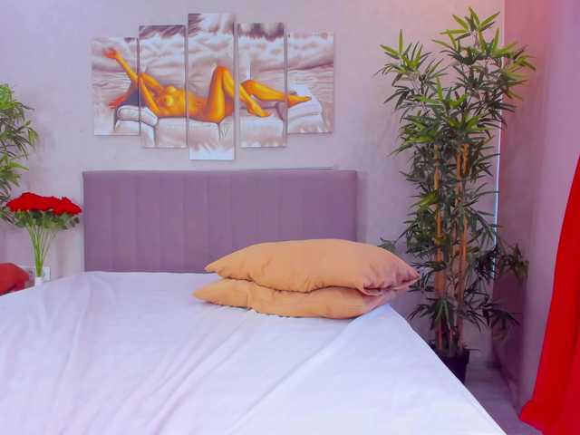 Camilla-Kelly live cam on BongaCams