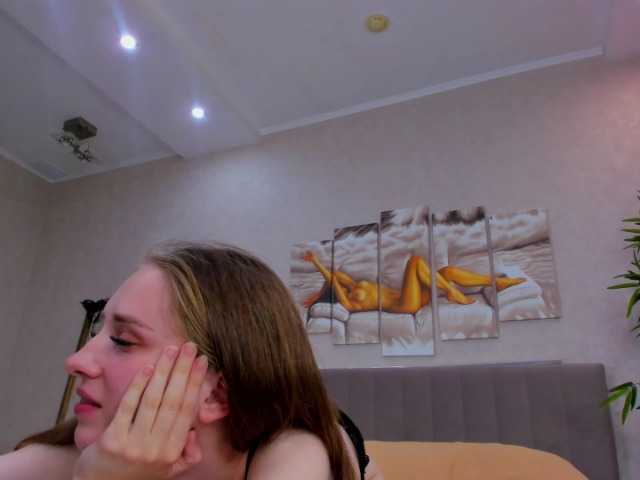 Camilla-Kelly live cam on BongaCams
