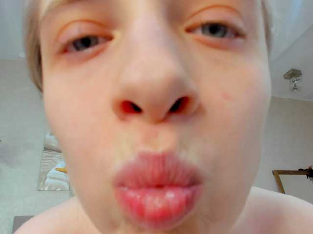 Camilla-Kelly live cam on BongaCams