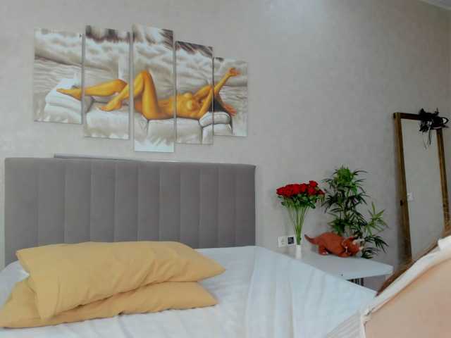 Camilla-Kelly live cam on BongaCams