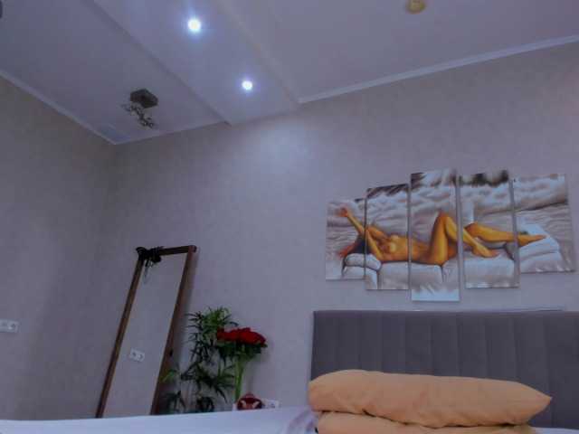 Camilla-Kelly live cam on BongaCams