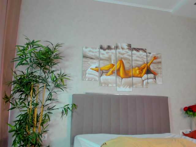 Camilla-Kelly live cam on BongaCams