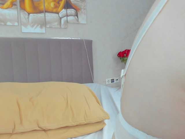 Camilla-Kelly live cam on BongaCams
