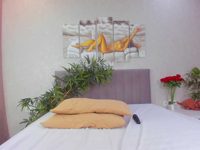 Camilla-Kelly live cam on BongaCams