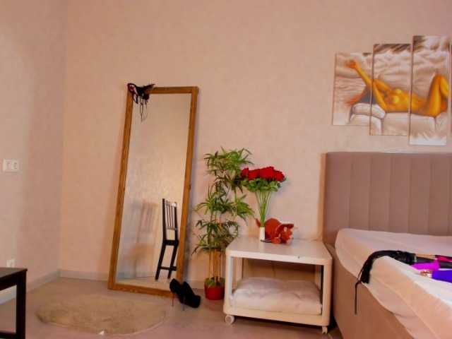 Camilla-Kelly live cam on BongaCams