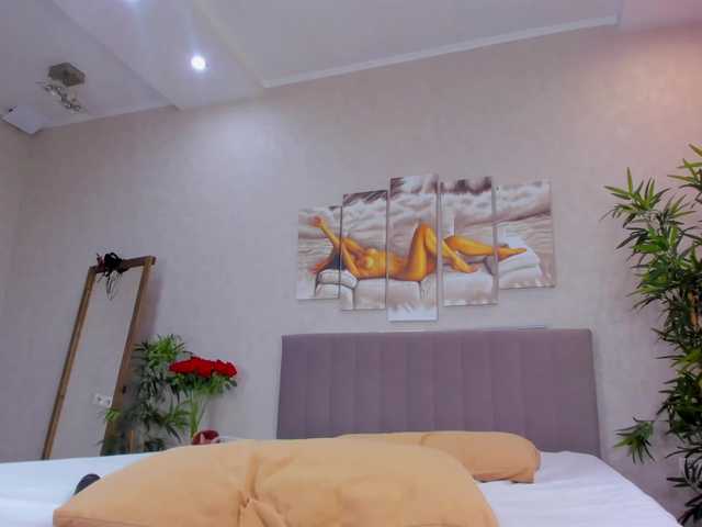 Camilla-Kelly live cam on BongaCams