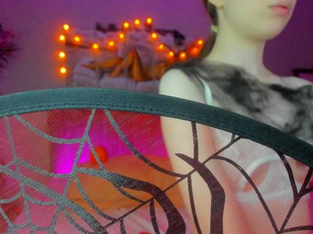 Camilla-Kelly live cam on BongaCams