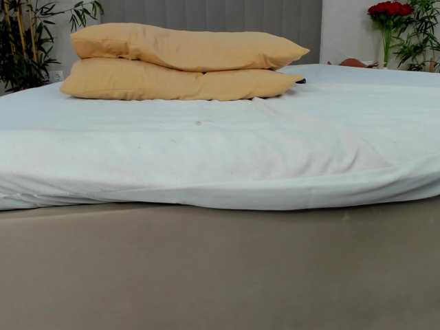 Camilla-Kelly live cam on BongaCams