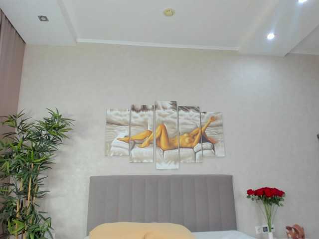 Camilla-Kelly live cam on BongaCams