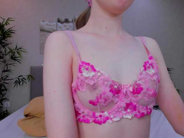 Camilla-Kelly live cam on BongaCams