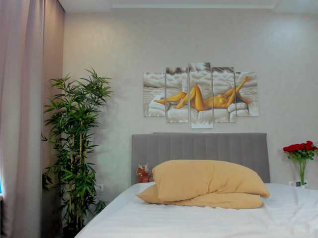 Camilla-Kelly live cam on BongaCams