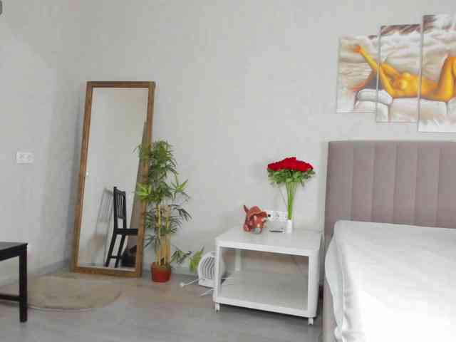 Camilla-Kelly webcam