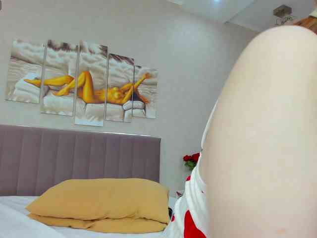Camilla-Kelly webcam