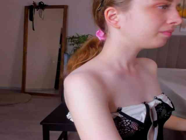 Camilla-Kelly webcam