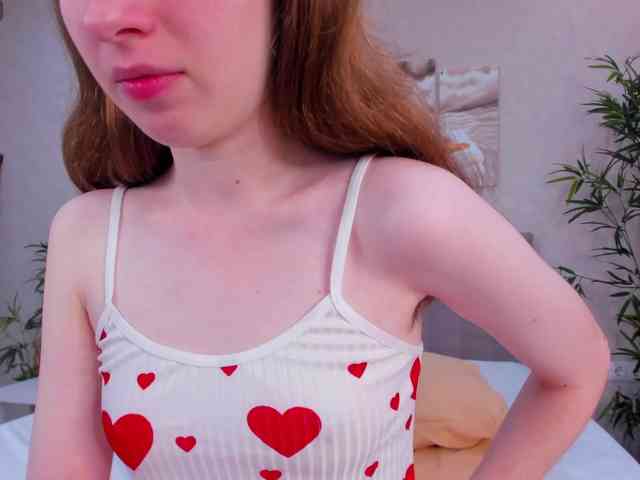 Camilla-Kelly webcam