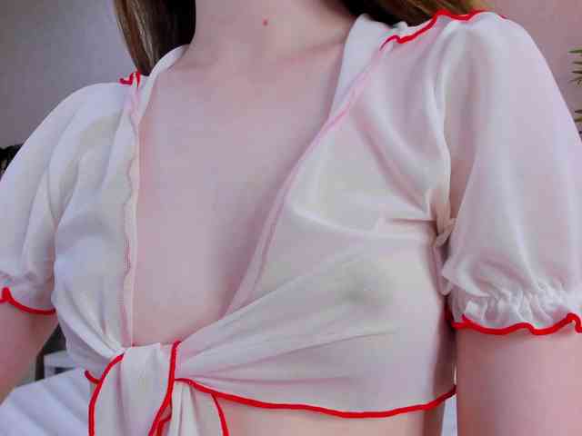 Camilla-Kelly webcam