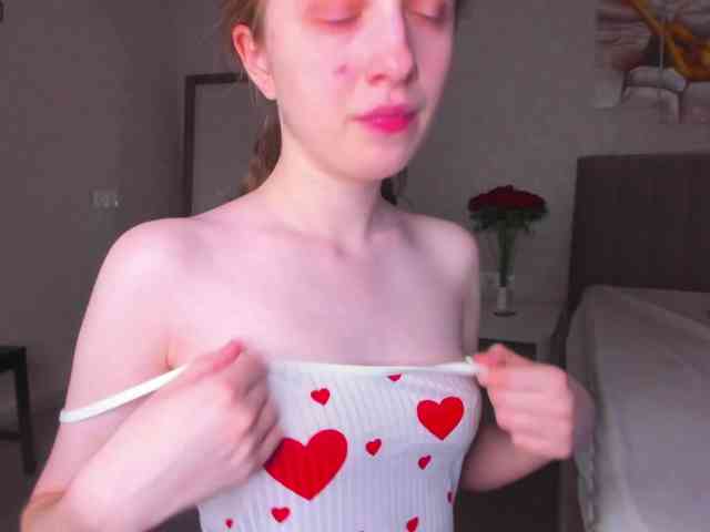 Camilla-Kelly webcam