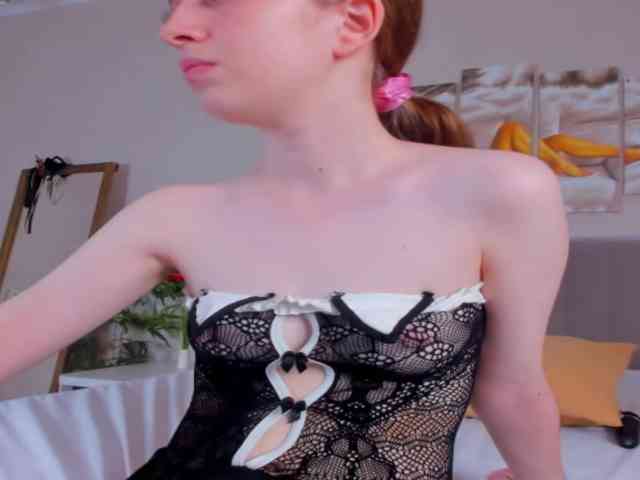 Camilla-Kelly webcam