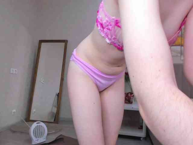 Camilla-Kelly webcam
