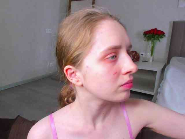 Camilla-Kelly webcam