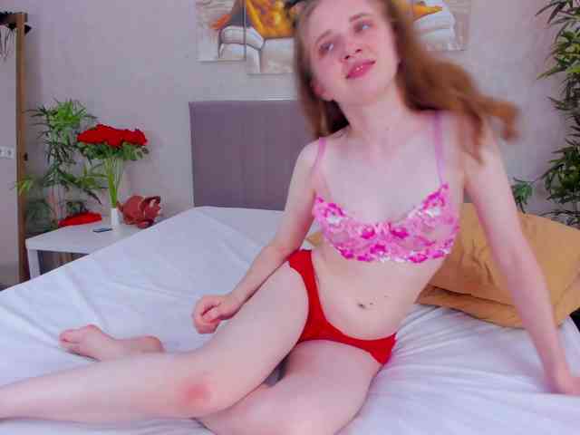 Camilla-Kelly webcam