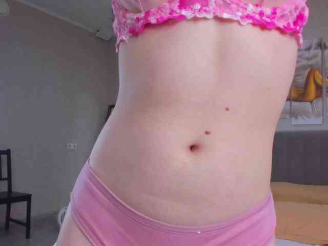 Camilla-Kelly webcam