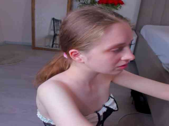 Camilla-Kelly webcam
