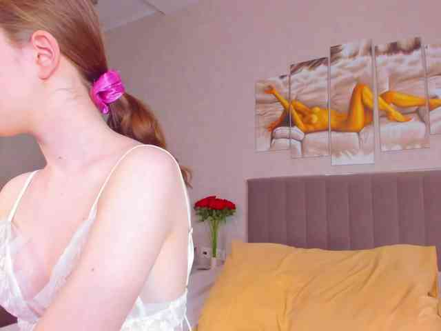 Camilla-Kelly webcam