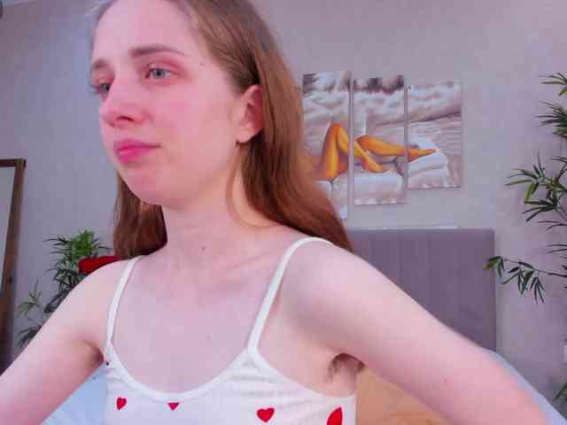 Camilla-Kelly webcam