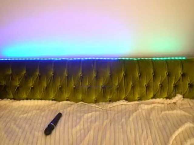 IsabelleDior live cam on BongaCams