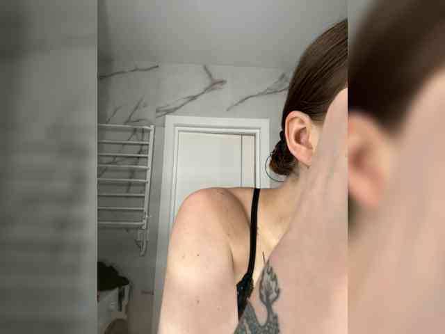 IsabelleDior webcam