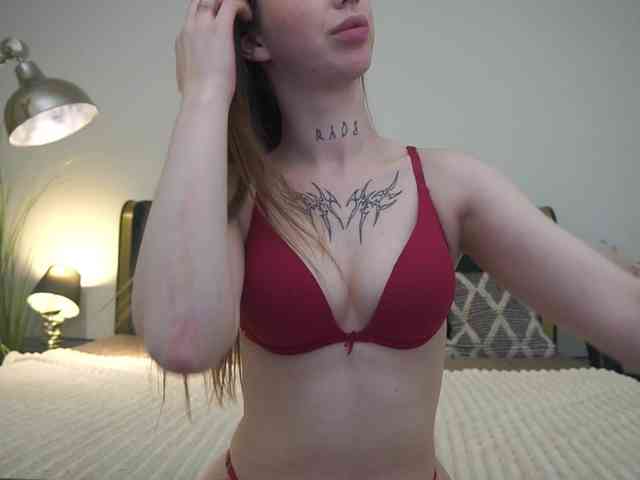 IsabelleDior webcam