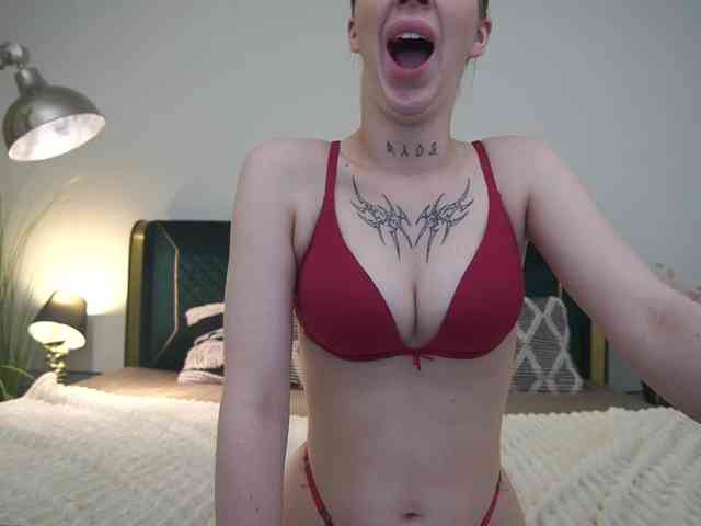 IsabelleDior webcam