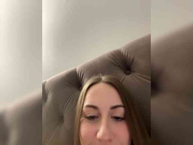 IsabelleDior webcam