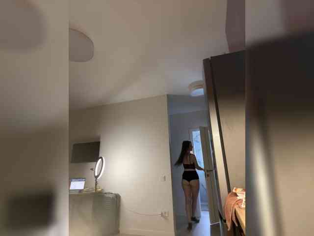 IsabelleDior webcam
