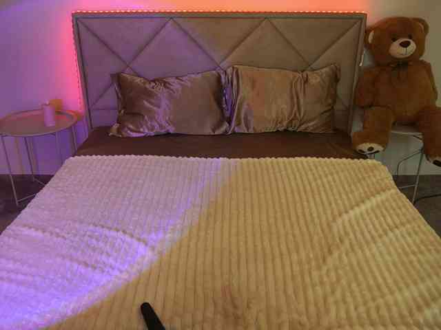 IsabelleDior webcam