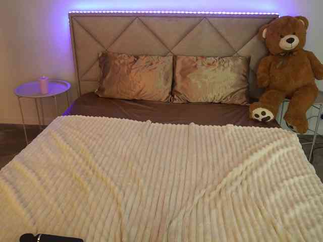 IsabelleDior webcam