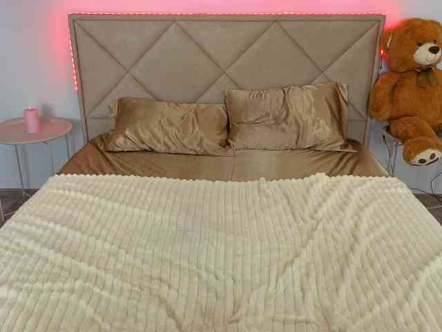 IsabelleDior webcam