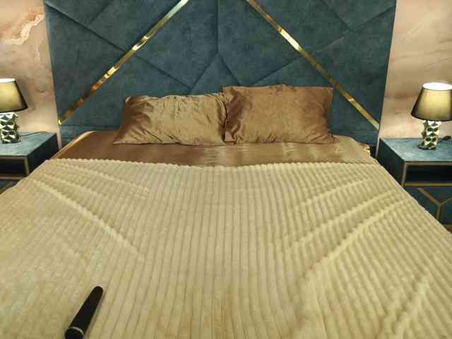 IsabelleDior webcam