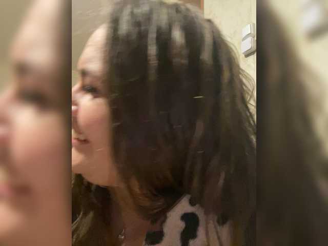 Neisi's BongaCams show and profile