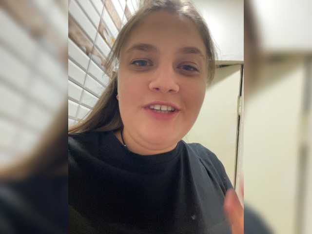 Neisi live cam on BongaCams