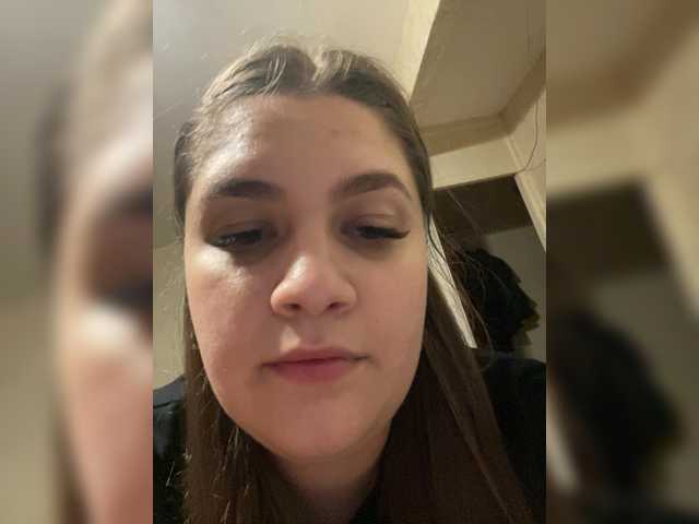 Neisi's BongaCams show and profile