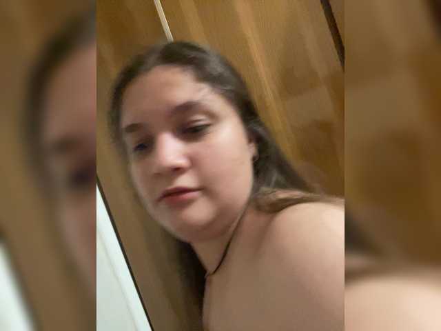 Neisi live cam on BongaCams