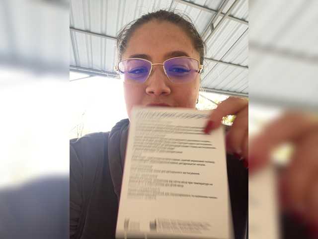 Neisi's BongaCams show and profile