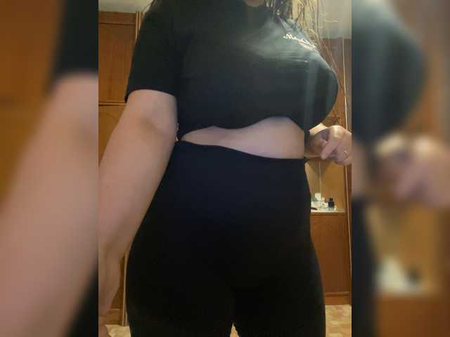 Neisi live cam on BongaCams
