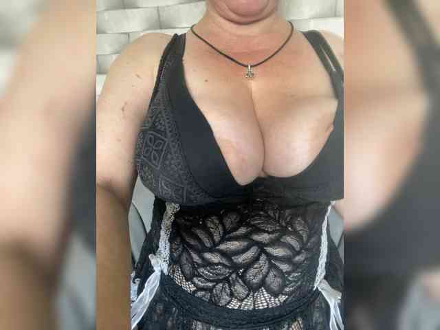 Violetta1351 webcam