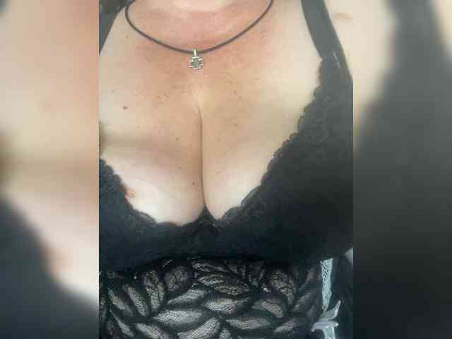 Violetta1351 webcam